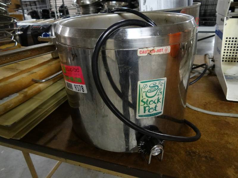 lot 9378 image: Electric Stock Pot Model # FS-11 84132 120V