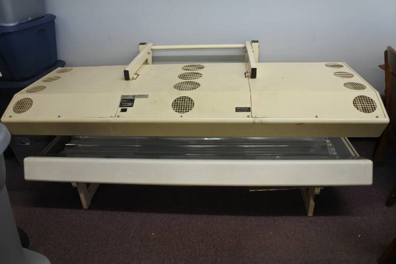 Spring is Coming Auction!! Tanning Bed Vintage & Modern Furniture
