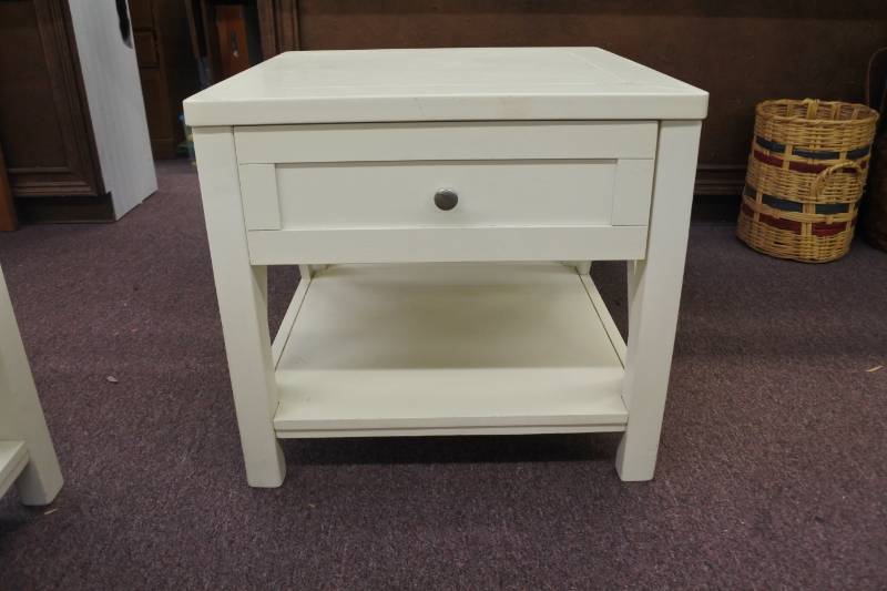 lot 3006 image: Ashley Furniture White End Table
