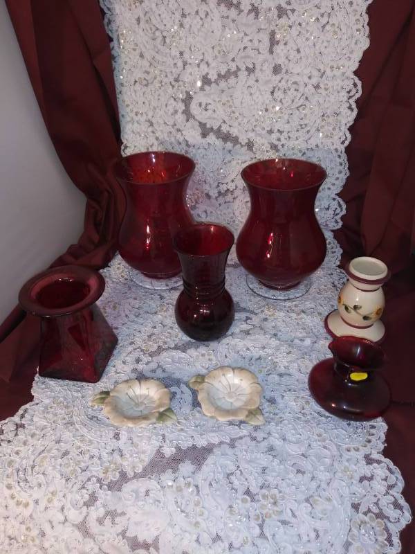 lot 3046 image: Burgundy, Flower, and Sunflower Candle Holders