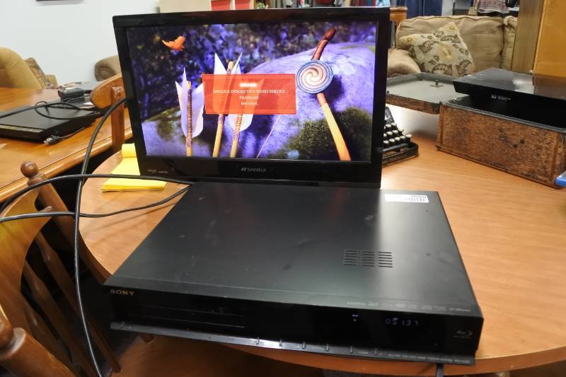 lot 3060 image: Sony 3D Blu Ray Player (TV not included)