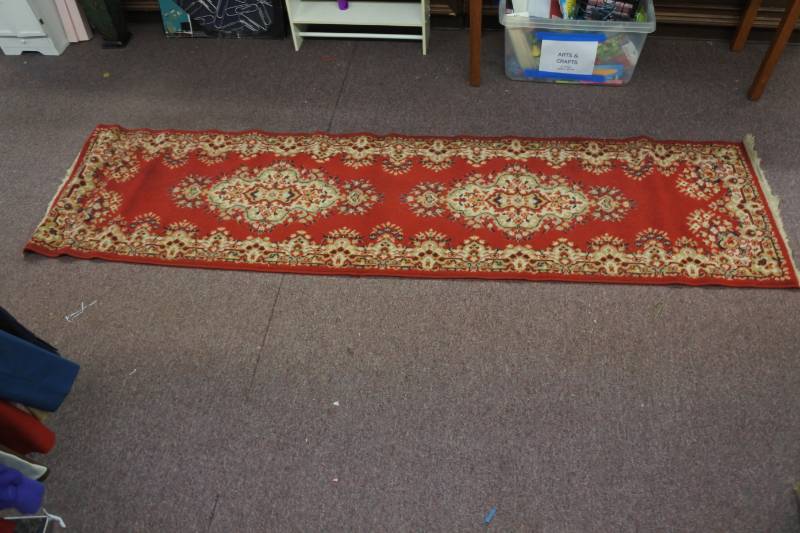 lot 3076 image: A Royale 100% Worsted Wool Rug