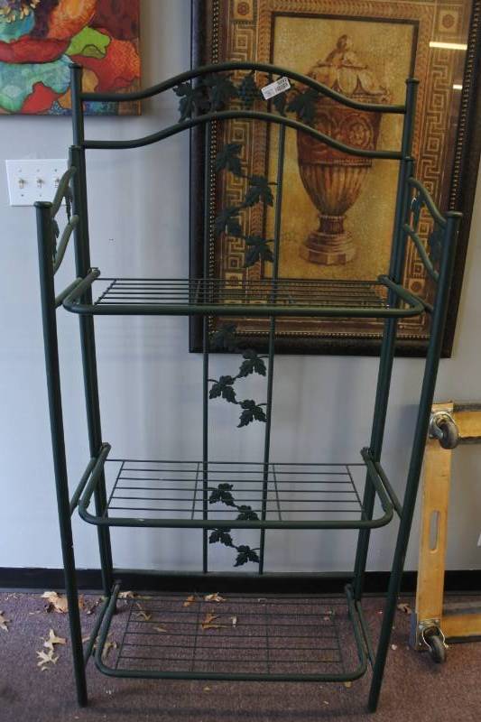 lot 3092 image: 3 Tier Metal Plant Stand