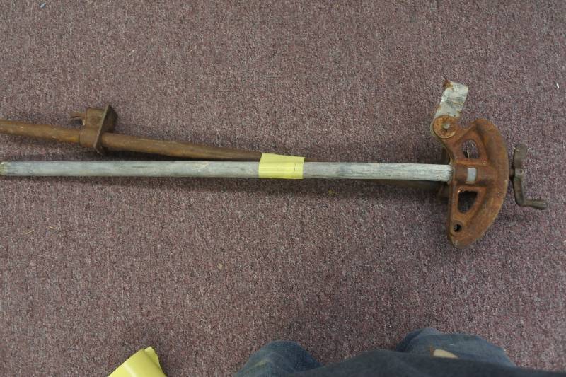 lot 3096 image: A Pipe Bender and Pipe Clamp