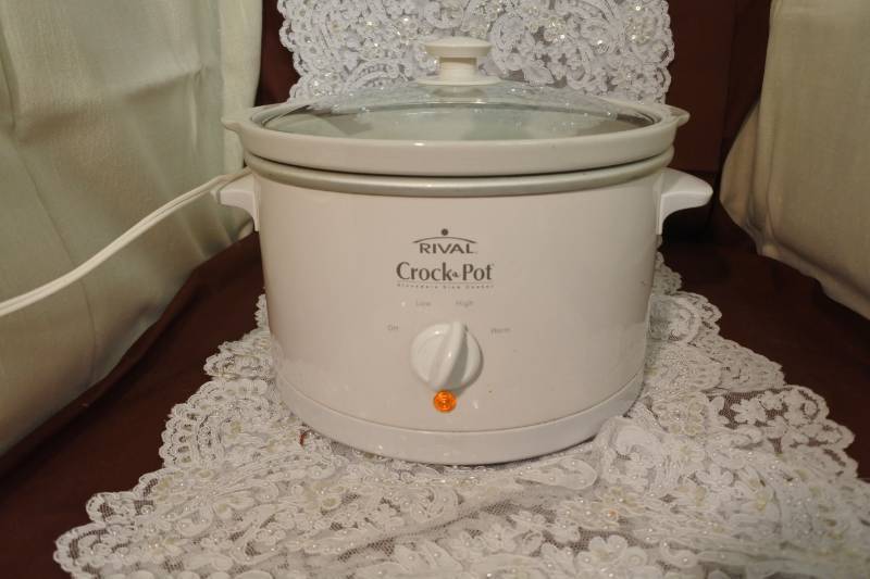 lot 3117 image: Rival Crock Pot