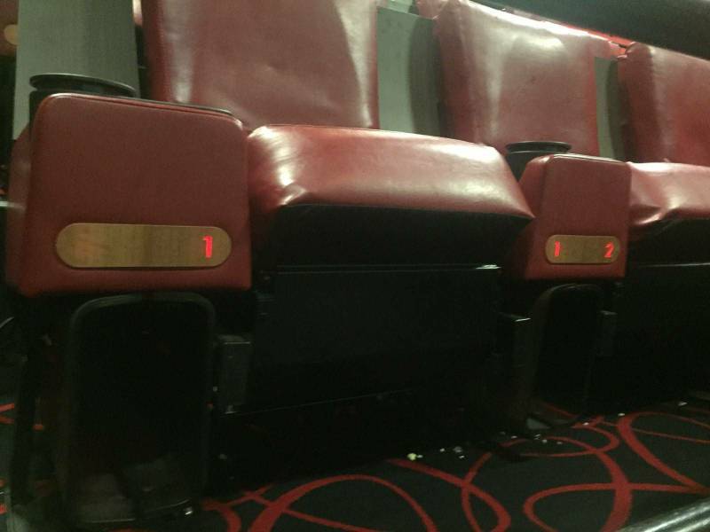 lot 161 image: VIP Cinema Next Gen 2 Theater Chair - Right & Left armrest