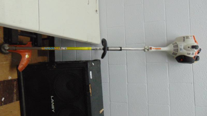 lot 7277 image: Stihl FS 56 RC trimmer