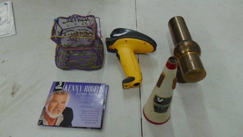 lot 7288 image: Kenny Rodgers - barcode scanner - trumpet mute - brass vase