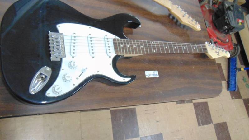 lot 7312 image: J Reynolds electric guitar