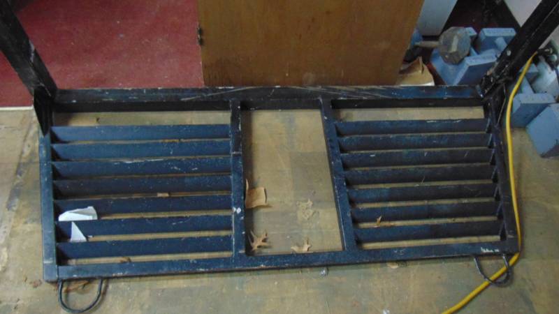 lot 7321 image: Steel headache rack for full size pickup