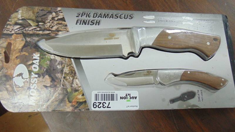 lot 7329 image: 2 knife set - Mossy Oak