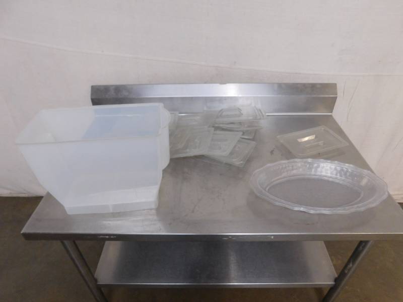 lot 2569 image: 12 Litre3.5 Gallon Plastic Dispenser, 2 Oval Plastic Bowls and Plastic Lids
