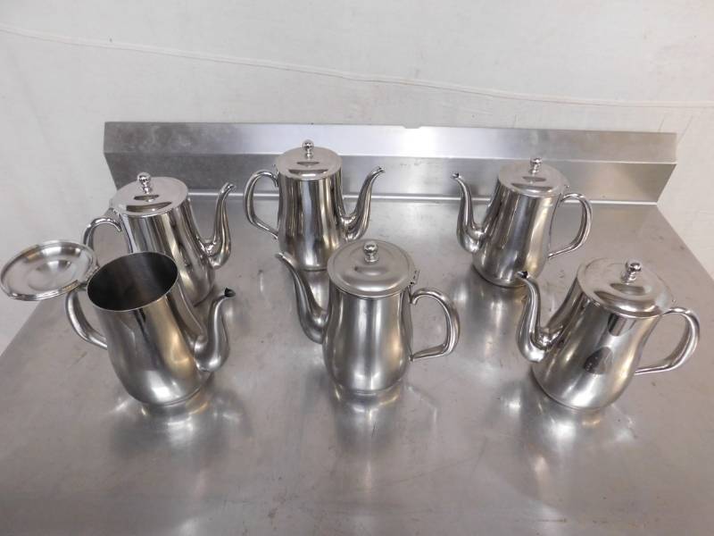 lot 2592 image: 6 Walco Stainless Steel Beverage Pitchers with Lids