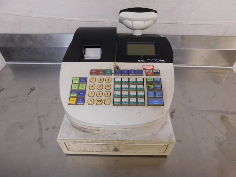 lot 26 image: Royal Cash Register
