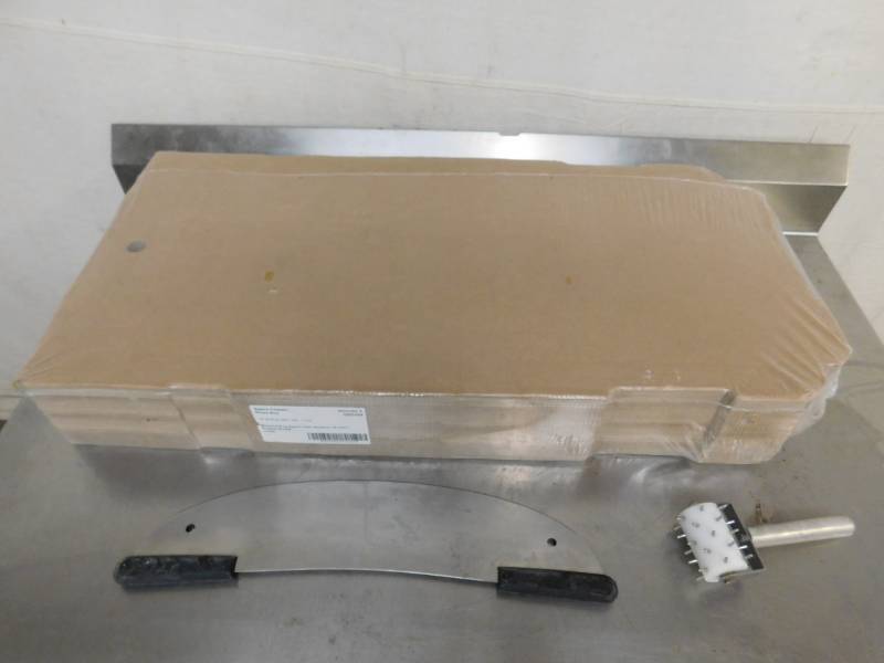 lot 1598 image: Pizza Slicer and Sysco Pizza Boxes
