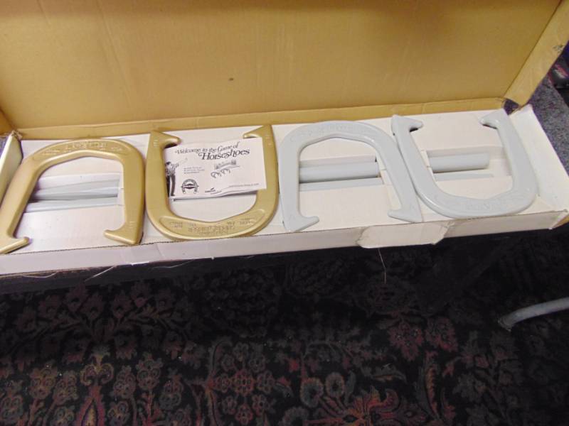 lot 3235 image: Vintage Horseshoe throwing set - NIB