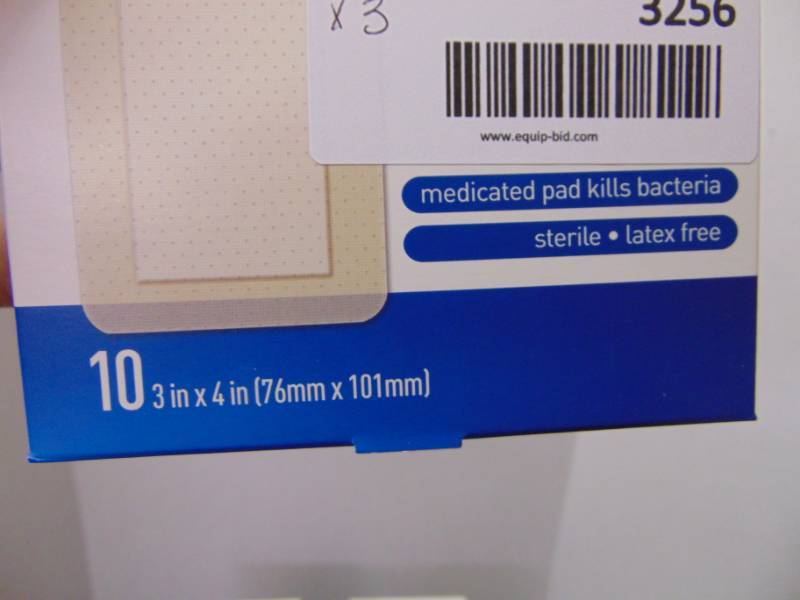 lot 3256 image: Antibacterial Adhesive Pads - New