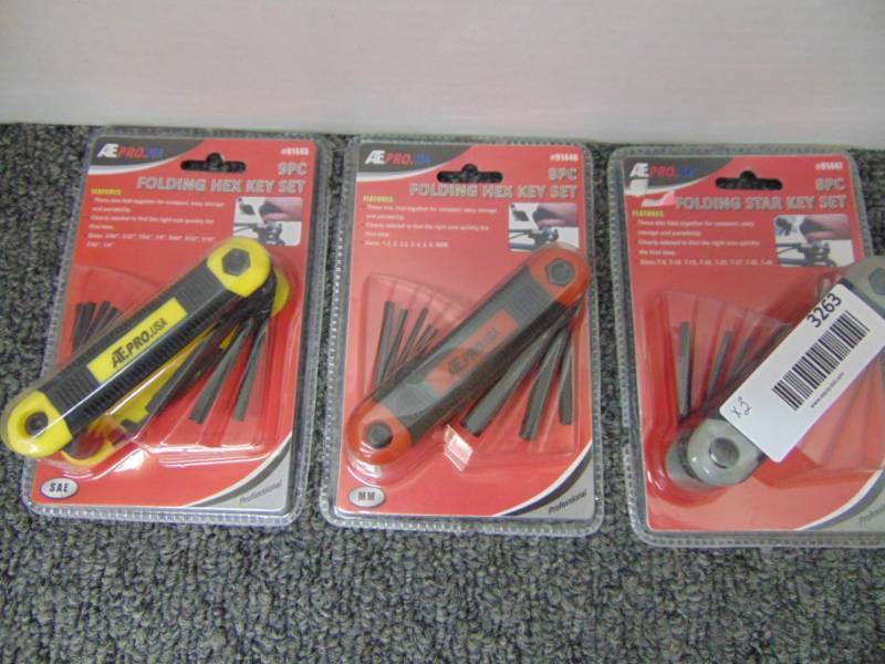 lot 3263 image: SAE &amp MM Folding Hex &amp Folding Star Key sets Lot of 3 - New