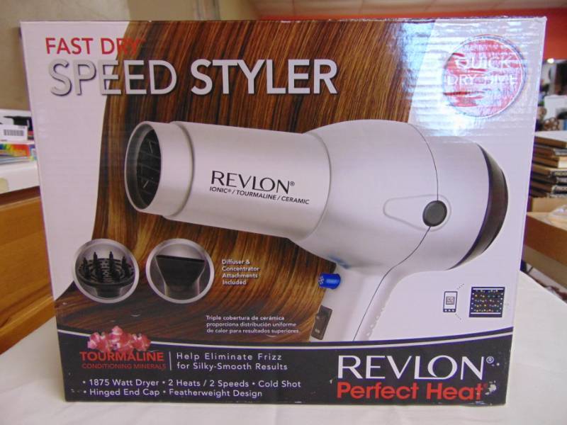 lot 3298 image: Revlon Speed Styler Hair Dryer - NIB