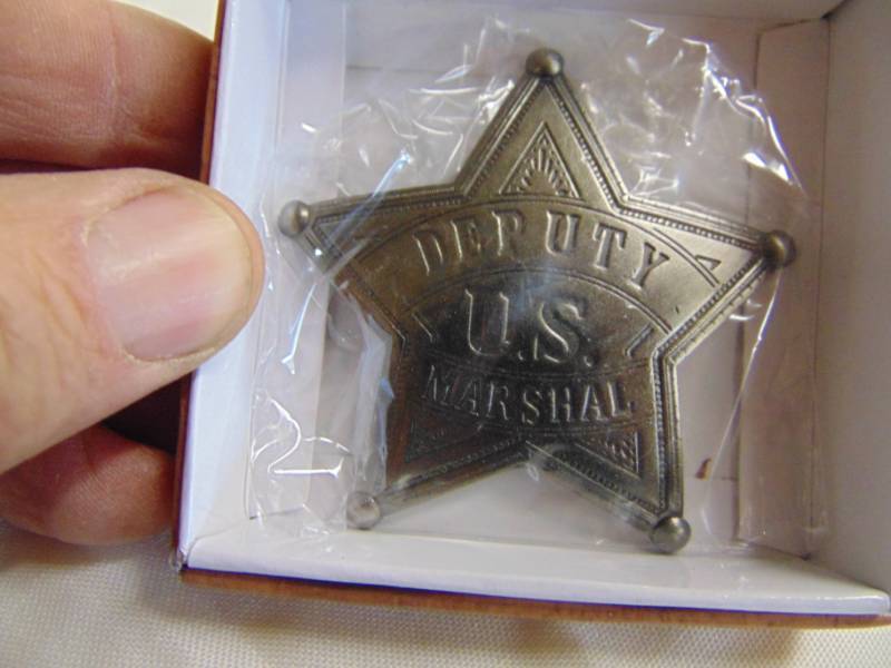 lot 3330 image: Deputy US Marshall Badge - NIB