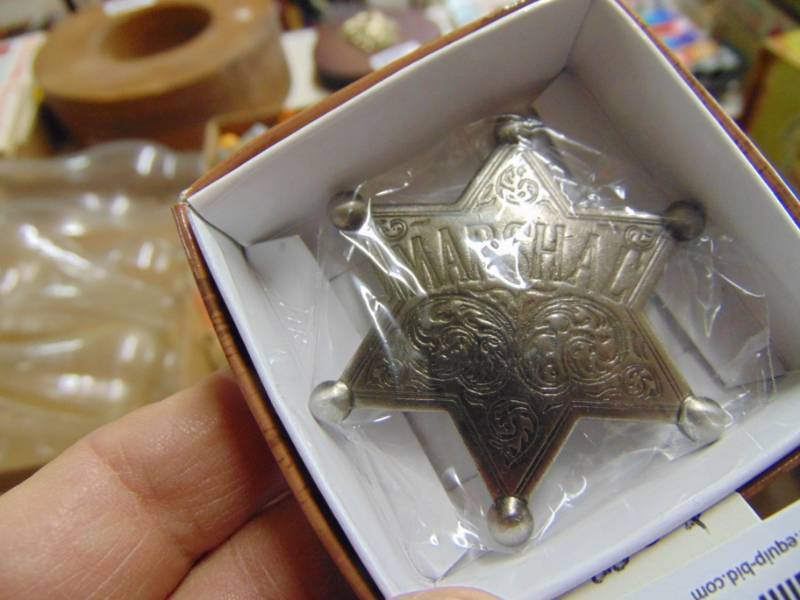 lot 3332 image: Marshall Badge -&nbsp NIB