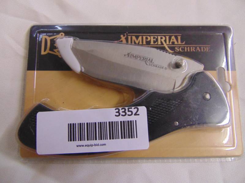 lot 3352 image: Imperial Schrade - Pocket Knife NIB