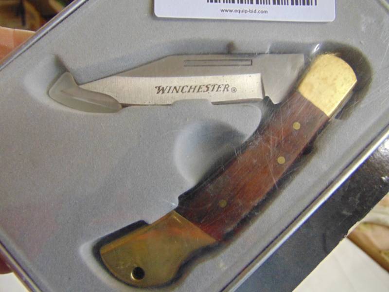 lot 3365 image: Winchester Limited Edition pocket Knife -&nbsp NIB