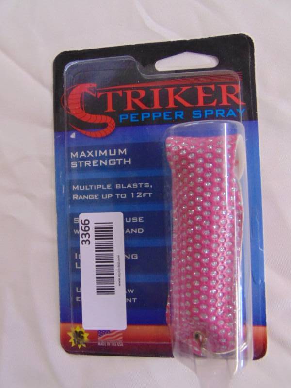 lot 3366 image: Striker Pepper Spray - Must be 18 to bid on this item - NIP