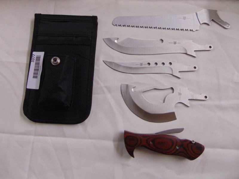 lot 3377 image: Yagnob Interchangeable Knife with 4 blades and carrying case - New
