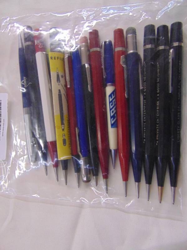 lot 3386 image: ASSORTED ADVERTISEMENT PENCILS