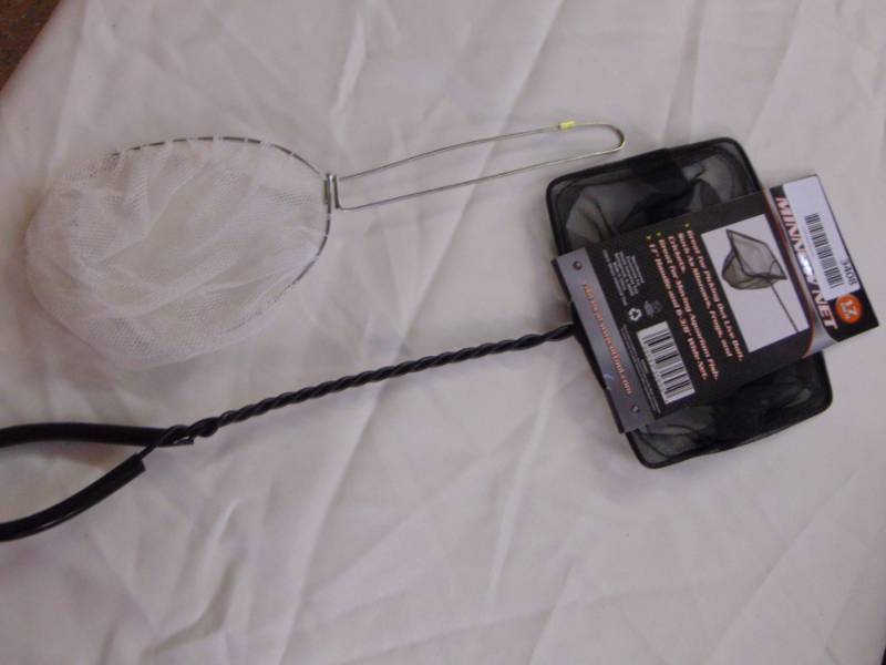 lot 3408 image: 2 MINNOW DIP NETS NIP