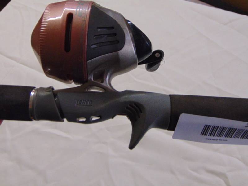 lot 3414 image: ZEBCO 202 PINK PUSH BUTTON FISHING POLE