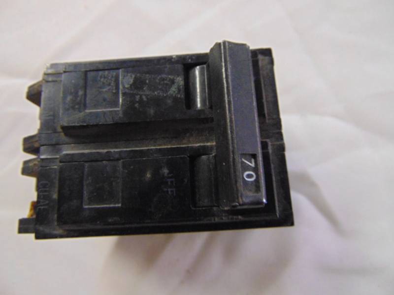 lot 3434 image: ONE GE 2 POLE 70 AMP