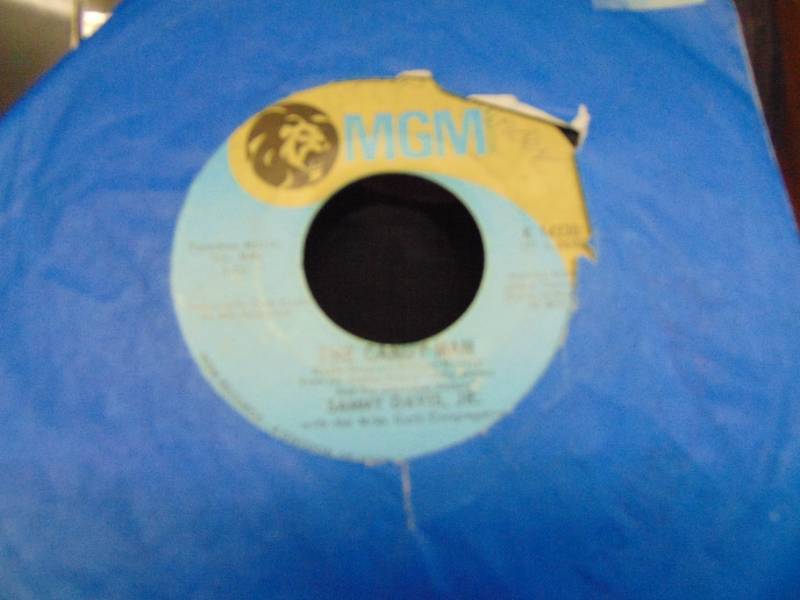 lot 3502 image: RECORDS 45s
