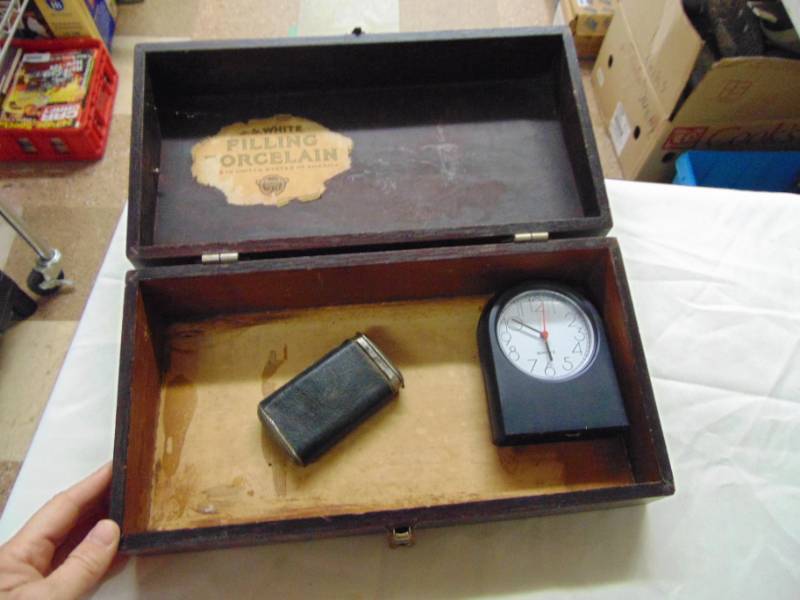 lot 3538 image: BOX WITH A CLOCK AND ARMY CIG HOLDER