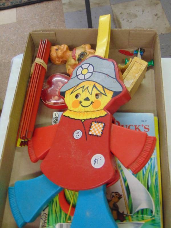 lot 3560 image: MISC ANTIQUE TOYS