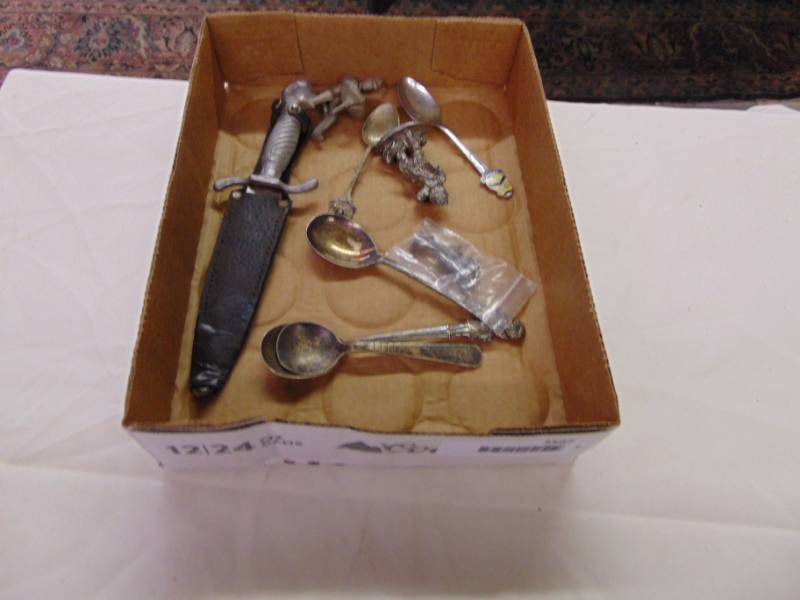 lot 3567 image: MISC SILVER LOT