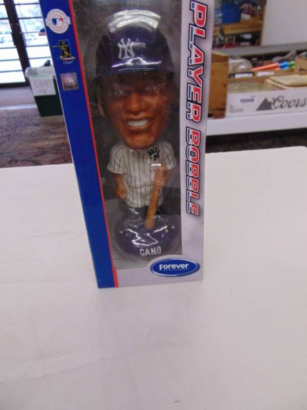 lot 3569 image: YANKEES BASEBALL PLAYER-- CANO