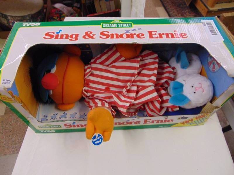 lot 3572 image: ERNIE TOY