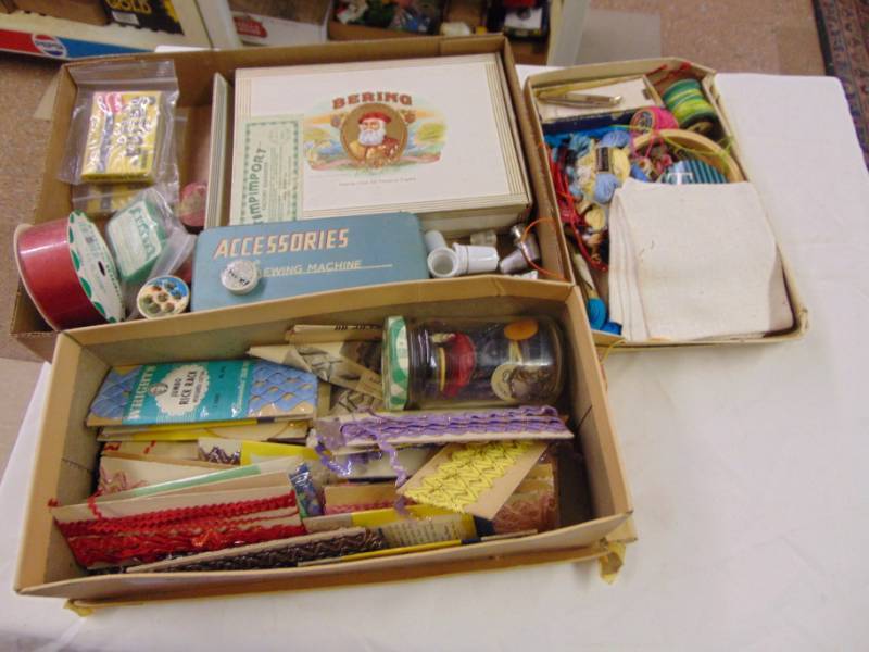 lot 3575 image: SEWING LOT