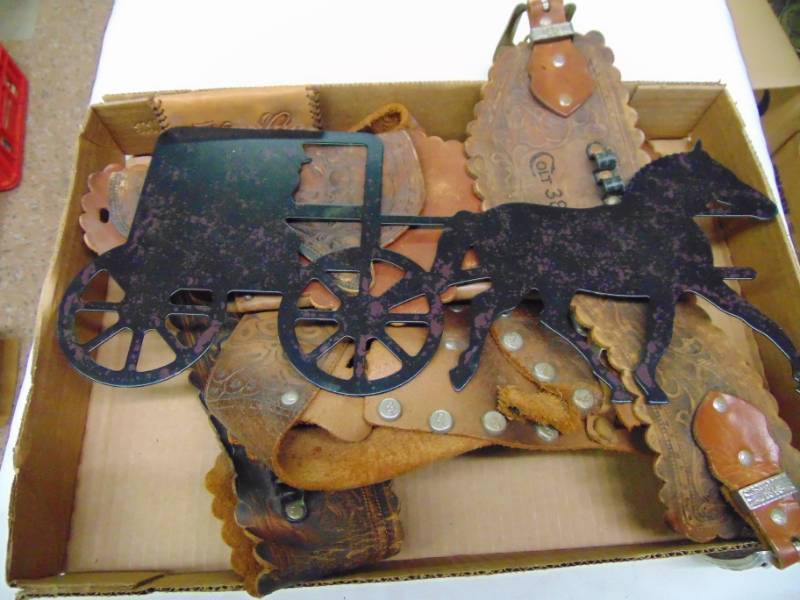 lot 3595 image: HOLSTERS, HORSE DECOR
