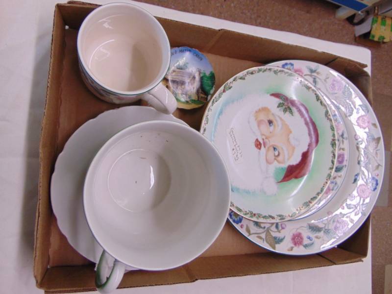 lot 3609 image: GLASSWARE LOT