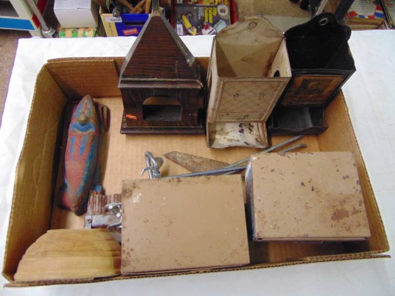 lot 3628 image: MISC MATCHBOXES