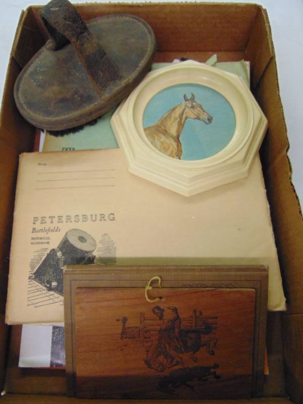 lot 3638 image: ANTIQUE MAGAZINES