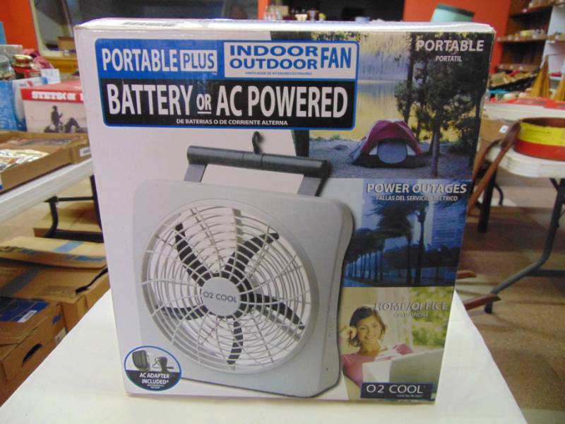 lot 3680 image: PORTABLE FAN