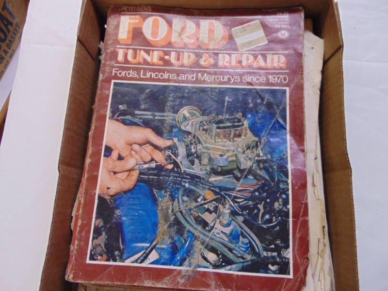 lot 3692 image: REPAIR MANUALS