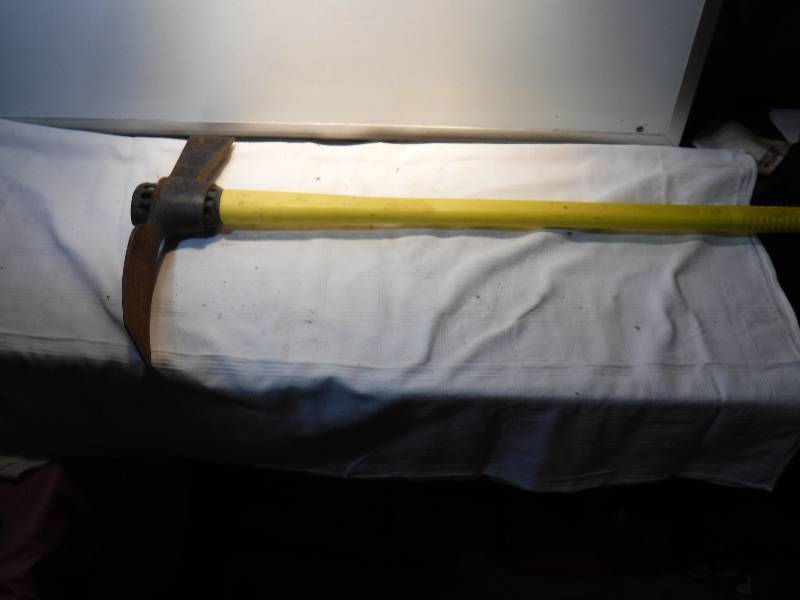 lot 1258 image: Nupla pick ax
