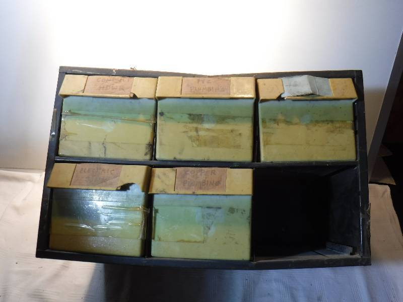 lot 1275 image: Storage box with mixed lot of garage items