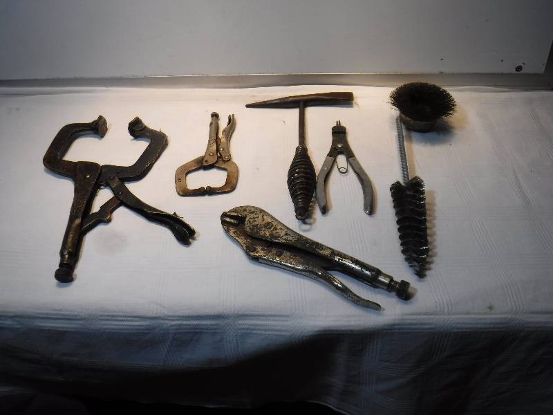 lot 7360 image: vise grips, wire brushes and more