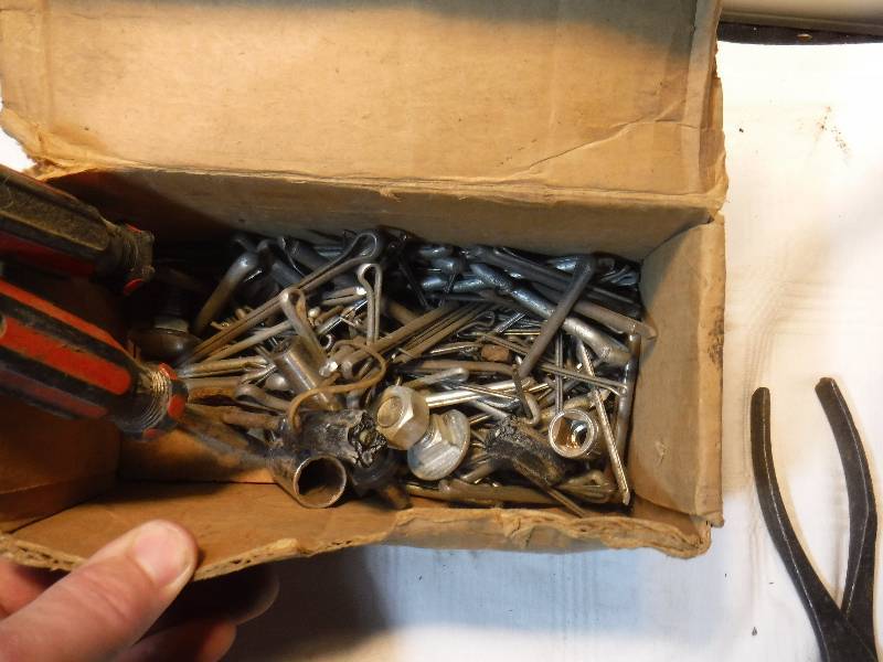 lot 7362 image: cotter pins
